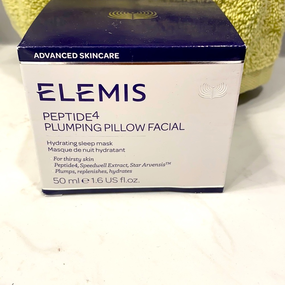 1.6oz jar Elemis Peptide 4 Plumping Pillow Facial
